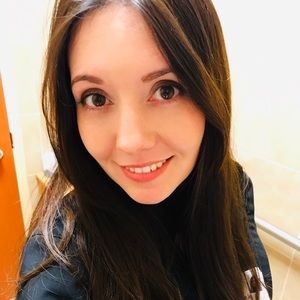 Meet your Posher, Stephanie